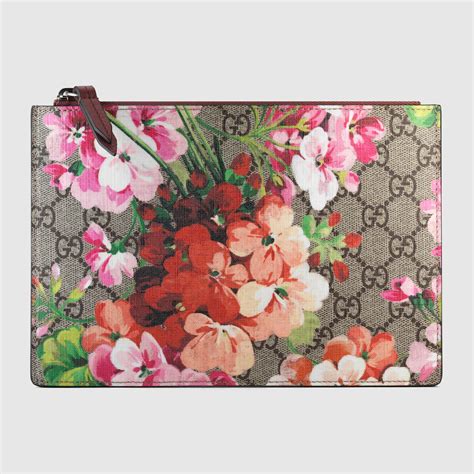 gucci pochette bloom|gucci zipper pouch.